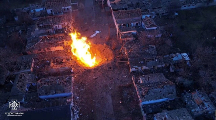 Kênh Rybar cho biết, RFAF đã tấn công vào trung tâm hậu cần, bãi đáp trực thăng, trung tâm huấn luyện quân sự và xưởng sản xuất máy bay không người lái của quân đội Ukraine, nơi lưu trữ vật tư quân sự tại thành phố Velkovo thuộc tỉnh Odessa.