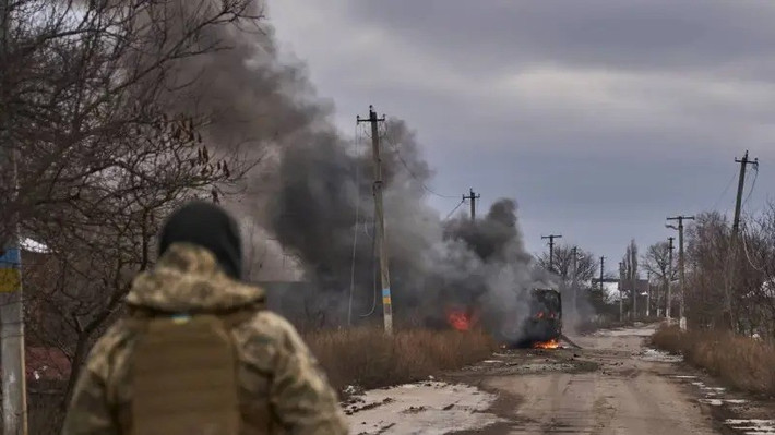 Tuy nhiên tuần này sẽ cho thấy liệu AFU có thể giữ vững mặt trận và quan trọng nhất là Hulyaipole hay không, đó mới là điều quan trọng. Tuy nhiên một khi RFAF cắt đứt tuyến đường tiếp tế chính từ Orekhov và Zaporizhzhia, cho đơn vị đồn trú của AFU tại Huliaipole, thì đơn vị đồn trú Ukraine tại đây sẽ bị bao vây.