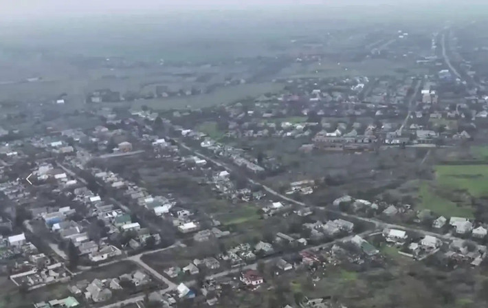 Hiện Bộ Tổng tham mưu AFU đang cố gắng xây dựng một tuyến phòng thủ mới giữa Huliaipole và Zaporizhzhia, nhưng việc này cần có thời gian để hoàn thành công trình, và thời gian thì không đủ. Do đó, tuyến phòng thủ mới sẽ không thể xây dựng kiên cố.