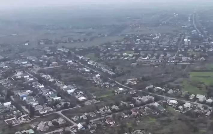 Hiện Bộ Tổng tham mưu AFU đang cố gắng xây dựng một tuyến phòng thủ mới giữa Huliaipole và Zaporizhzhia, nhưng việc này cần có thời gian để hoàn thành công trình, và thời gian thì không đủ. Do đó, tuyến phòng thủ mới sẽ không thể xây dựng kiên cố.