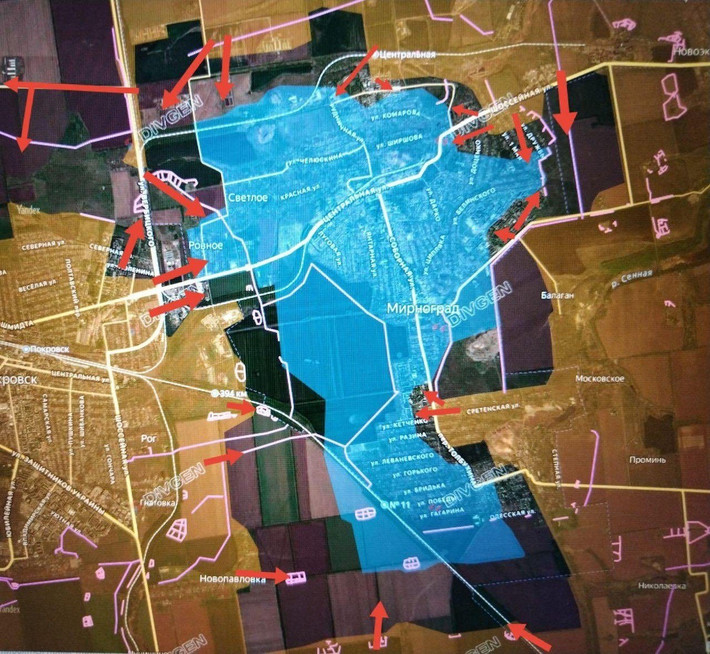 Tiến độ của RFAF ở Pokrovsk cũng cực kỳ chậm chạp. Ngay từ ngày 29/10, Tổng thống Nga đã tuyên bố RFAF đã hoàn tất việc bao vây thành phố Pokrovsk và kêu gọi quân Ukraine ra hàng. Nhưng theo hãng tin Nga TASS, tính đến ngày 10/11, quân phòng thủ Ukraine bị bao vây, vẫn đang cố gắng vượt qua vòng vây và giao tranh ác liệt với quân Nga.