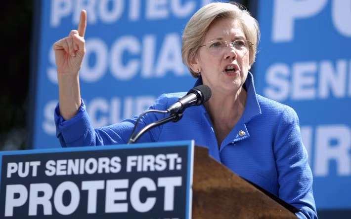 Còn tờ New York Time, dẫn lời Thượng nghị sĩ Mỹ Elizabeth Warren, cho biết Tổng thống Donald Trump không có kế hoạch chiến tranh với Iran, đồng thời cũng không có lý do chính đáng nào để bắt đầu cuộc chiến. Bà Warren cho rằng Washington “nên lo ngại” về điều này.