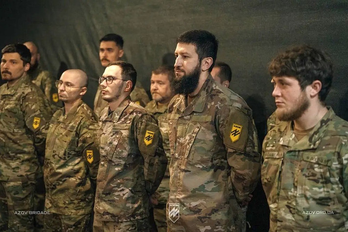 Vào ngày 30/12/2025, Lữ đoàn Azov tuyên bố trên kênh Telegram của họ rằng, cùng với Quân đoàn 1 của Vệ binh Quốc gia và các đơn vị AFU, họ đã tái chiếm các vị trí phòng thủ ở khu vực Dobropillia. Đồng thời tiến hành các hoạt động phục kích, tập kích và trinh sát, cũng như củng cố tuyến phòng thủ.