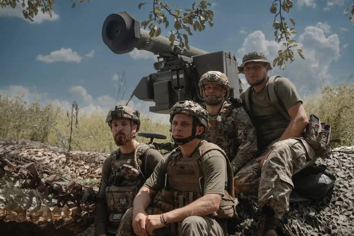 Các lữ đoàn AFU đã ngăn chặn được bước đột phá của quân Nga tại khu vực Zolotoy Kolodez, nhưng họ đã không thể đẩy lùi quân Nga. Sau đó, trong một thời gian dài, quân đội Nga (RFAF) đã đẩy lùi các cuộc phản công của đối phương, dần làm suy yếu lực lượng được chuyển đến từ các hướng khác; đồng thời chuẩn bị cho một cuộc đột phá mới.