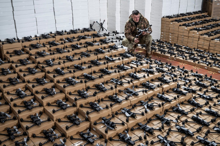 Trung sĩ Yuri thuộc Tiểu đoàn UAV chiến đấu, Lữ đoàn bộ binh cơ giới số 24 AFU, cho biết đến năm 2024, phạm vi tiêu diệt bằng UAV FPV của AFU sẽ tập trung trong khoảng từ 500 đến 2.000 mét, và đến đầu năm 2025, phạm vi này sẽ đạt 5.000 đến 6.000 mét. Hiện tại, phạm vi của nó có thể đạt tới 20 km.
