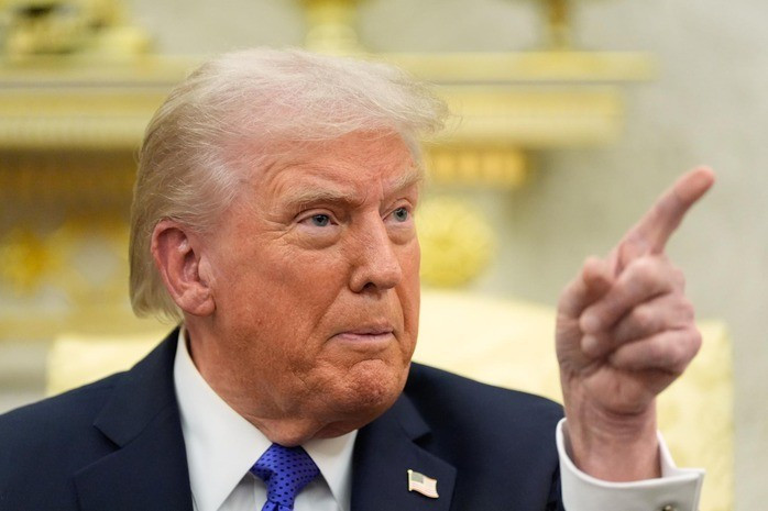 Tổng thống Donald Trump ngày 17/10, cho biết Mỹ không thể để cạn kiệt kho tên lửa hành trình Tomahawk của nước này bằng cách cung cấp chúng cho Ukraine. Tổng thống Donald Trump khẳng định: "Mỹ cũng cần tên lửa Tomahawk cho Mỹ. Chúng tôi có rất nhiều, nhưng chúng tôi cần chúng. Vì thế, chúng tôi không thể để kho dự trữ bị cạn kiệt. Những tên lửa này rất quan trọng, rất mạnh, chính xác và rất tốt”.