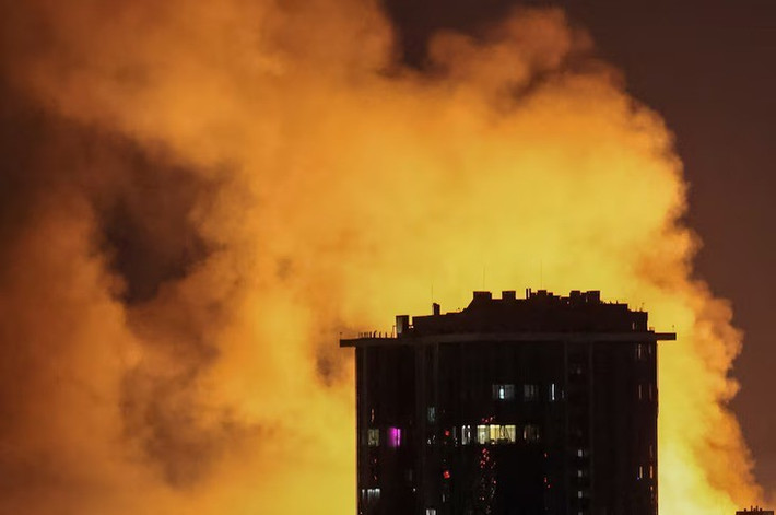 Trong bối cảnh này, kể cả Ukraine và phương Tây đều thừa nhận rằng hệ thống phòng không của Ukraine không còn đủ khả năng chống trả hiệu quả các cuộc tấn công thường xuyên của Nga. Chuyên gia quân sự Ukraine Valeriy Romanenko cho biết, Nga đã phóng 101 tên lửa đạn đạo vào Ukraine trong tháng 10, gấp năm lần so với tháng 9.