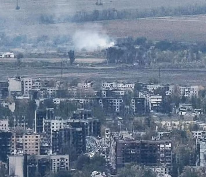 Trong những ngày qua, thông tin về sự sụp đổ của mặt trận Pokrovsk không phải là một sự cố đơn lẻ, mà là sự bùng phát tập trung của những vấn đề đã tích tụ trong Quân đội Ukraine (AFU) trong vài tháng qua. Từ quân số, vũ khí, trang bị, đến viện trợ, vận dụng chiến thuật….đẩy AFU bước vào giai đoạn "suy thoái hệ thống".