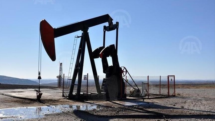 Theo truyền thông Ai Cập đưa tin, Gulf Keystone, một công ty dầu khí hoạt động tại Iraq, đã tạm ngừng hoạt động tại mỏ dầu Sheikhan ở vùng Kurdistan của Iraq (đây là mỏ có trữ lượng dầu lớn nhất của Iraq), trong bối cảnh tình hình leo thang ở Trung Đông; mặc dù Iran hoặc các lực lượng ủy nhiệm của họ không tấn công mỏ dầu này.