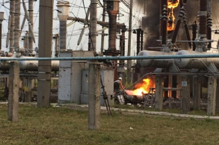 Nhiều người dân đã phải xếp hàng dài chờ lấy nước tại các giếng nước ở Odessa; ở một số khu vực, nước được vận chuyển bằng xe bồn. "Đã ghi nhận thiệt hại đối với cơ sở hạ tầng năng lượng, giao thông và công nghiệp... Cơ sở hạ tầng thiết yếu đang hoạt động bằng máy phát điện", ông Oleh Kiper, người đứng đầu chính quyền vùng Odessa, cho biết.