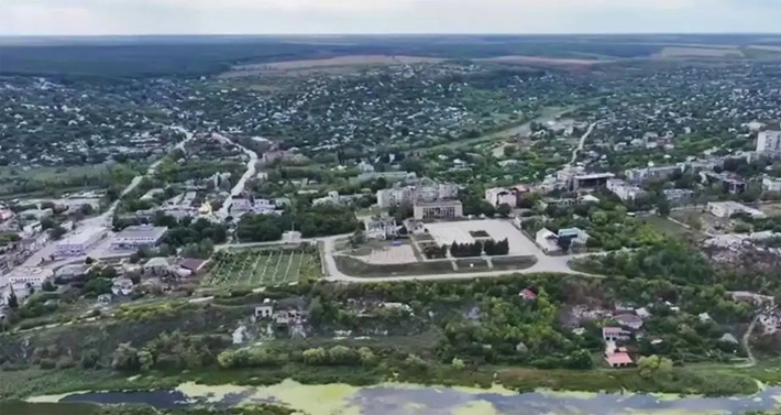 Military Review cho biết, Cụm quân phía Tây RFAF đã giành quyền kiểm soát Kucherovka, phía đông Kupyansk. Ngôi làng lớn này nằm bên tả ngạn sông Oskol và đã nằm dưới sự kiểm soát của quân đội Ukraine từ cuộc phản công mùa thu năm 2022. Cuộc giao tranh giành nó diễn ra rất ác liệt.