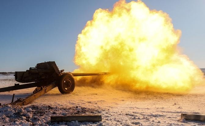 Ngôi làng Verkhnya Tersa, là một đầu mối giao thông quan trọng ở phía đông Zaporizhzhia, việc chiếm được nó sẽ mở đường cho các đơn vị Nga tiến xa hơn về phía tây, đến tuyến phòng thủ mới của quân Ukraine dọc theo con sông cùng tên.