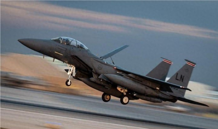 Iran dự báo sẽ bị tổn thất nặng nề, nhưng Mỹ có nguy cơ bị sa lầy. Nhưng Iran sẽ không dễ đầu hàng, nhưng cũng đồng nghĩa với tổn thất và thương vong. Dù sao thì Iran cũng chẳng có gì để mất và chẳng bao lâu nữa, chúng ta sẽ thấy khả năng chiến đấu của Lực lượng vũ trang Iran?