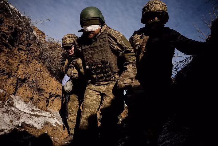 Quan trọng hơn, có những vấn đề cấu trúc bên trong chính đơn vị, khi Lữ đoàn phải đối mặt với sự hỗn loạn về chỉ huy ngay từ khi thành lập, khi Bộ Tư lệnh Tác chiến phía Tây chịu trách nhiệm thành lập Lữ đoàn, đã không cung cấp đủ quân số, vũ khí và nguồn lực.