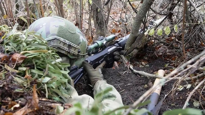 Sau khi Bộ Quốc phòng Nga tuyên bố kiểm soát thành phố Kupyansk, RFAF đã kiểm soát một phần đáng kể thị trấn Petropavlivka, nằm ở phía đông. Đây là một khu dân cư khá lớn, được AFU biến thành một khu vực phòng thủ tương đối kiên cố.