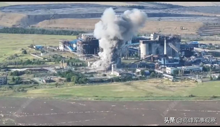 Các cuộc không kích nhắm vào hai mục tiêu chính: mỏ Pokrovskaya và khu vực tập trung chất nổ của nó; và các ống thông gió của mỏ Pokrovskaya ở phía bắc làng Udachne. Các ống thông gió này và các đường hầm ngầm được kết nối đóng vai trò là một tuyến đường di chuyển nhanh chóng, cơ động và bí mật cho quân Ukraine. Chiến dịch ném bom ban đêm này của Nga, đã chôn vùi một số lượng lớn quân Ukraine.