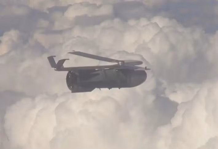 Trang Military Review của Nga đăng tải một video, cho thấy hai trường hợp lực lượng không quân chiến thuật Nga, sử dụng loại bom phá 3 tấn có điều khiển, để tấn công mục tiêu của Quân đội Ukraine (AFU) ở thành phố Kostiantynivka (Konstantinovka) và khu vực xung quanh.