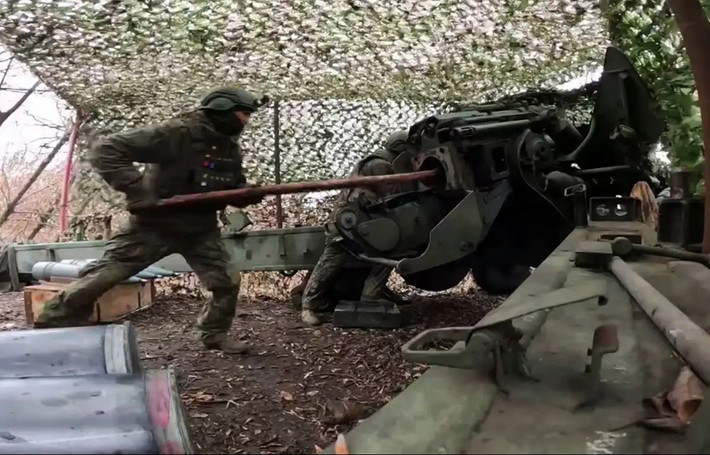 Quân đội Ukraine (AFU) hiện vẫn đang kiểm soát làng Dobropillya, nhưng tình hình đang xấu đi nhanh chóng. Ngôi làng nằm ở bờ đông (bờ trái) sông Gaichur, nếu RFAF chiếm giữ ngôi làng, quân đồn trú của AFU sẽ bị cắt đứt khỏi các tuyến đường tiếp tế chính. Nói một cách chính xác, là đẩy họ vào thế khó khăn.