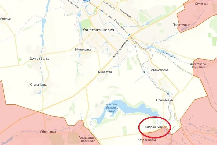 Các hoạt động tấn công của các đơn vị thuộc Cụm quân phía Tây của quân đội Nga, giúp họ kiểm soát khu định cư Sredneye, nằm ở phía bắc tỉnh Donetsk. Cùng lúc đó, Cụm quân phương Nam cũng đã kiểm soát ngôi làng Kleban-Byk, nằm ở phía nam thành phố Konstantinovka.