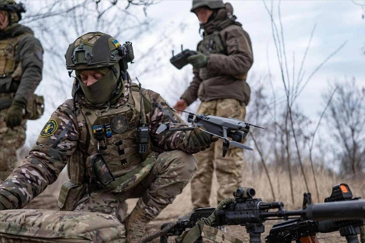 Nếu RFAF phát động một cuộc tấn công toàn diện vào Chernihiv trong thời điểm này, AFU rất khó khăn trong phòng thủ, khi các lực lượng dự bị đã tung vào các mặt trận Donetsk, Kharkov, Dnipropetrovsk và gần đây là Zaporozhye; trong khi viện trợ vũ khí của phương Tây suy giảm nghiêm trọng.