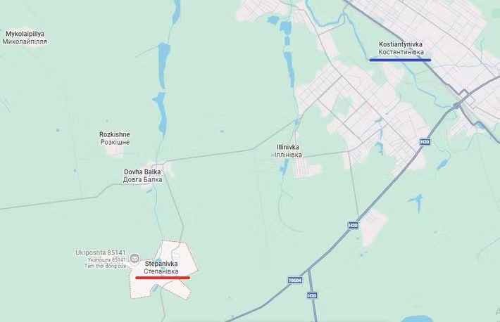 Tại khu vực Stepanovka, cấu hình vị trí giống như một "bánh nhiều tầng", với cả các nhóm tấn công nhỏ của RFAF và AFU xen kẽ nhau theo thế “cài răng lược”. Đồng thời, theo các dấu hiệu trên chiến trường, ưu thế đang dần nghiêng về phía các đơn vị Nga.