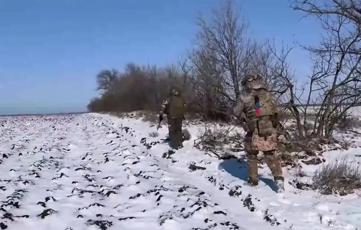 Như vậy, các điều kiện để RFAF phong tỏa lực lượng AFU ở Belitske đang dần hình thành. Hơn nữa, giao tranh cục bộ giữa quân Ukraine và các nhóm tấn công của Nga vẫn đang diễn ra trong ngôi làng này, gây thêm áp lực lên hệ thống phòng thủ của AFU trên hướng tây nam Dobropolye.