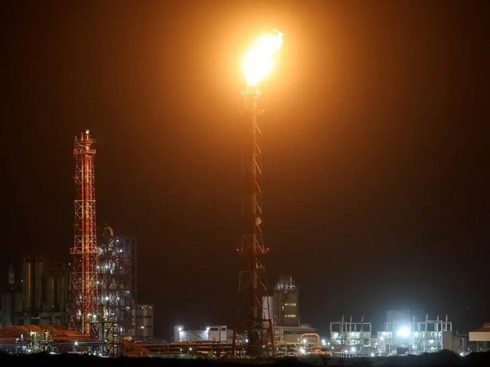 Dựa trên số liệu này, bằng cách sử dụng chiến thuật đánh lạc hướng bằng máy UAV tấn công, tên lửa của Iran có thể duy trì các cuộc tấn công cường độ cao trong khoảng 1-2 tuần nữa, các cuộc tấn công cường độ trung bình trong 3-4 tuần và các cuộc quấy rối cường độ thấp trong 3-6 tháng.