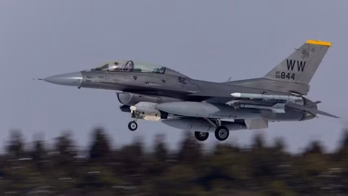 Do đó, hai bên chắc chắn sẽ tiếp tục đụng độ xung quanh căn cứ này. Việc Mỹ chịu tổn thất nặng nề và buộc phải rút lui về Jordan, làm giảm hiệu quả các cuộc không kích, hay việc Mỹ dần dần ổn định vị thế, hiện hoàn toàn phụ thuộc vào hiệu quả của tên lửa đạn đạo và UAV tấn công của Iran trong những ngày tới.