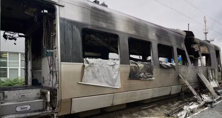 Chiến thuật của Nga để vô hiệu hóa đường sắt Ukraine, đầu tiên tấn công bằng tên lửa Iskander, sau đó kết liễu chúng bằng UAV tấn công Geran; đây là những thông tin mà chuyên gia Knutov dùng để mô tả phương pháp tấn công của Nga vào các tuyến tiếp vận và cơ sở hạ tầng đường sắt của Ukraine.