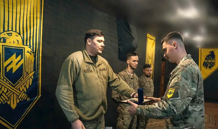 Chỉ riêng trong các cuộc giao tranh tại khu vực này của mặt trận, trong 24 giờ qua, Quân đội Ukraine (AFU) đã mất hơn 400 binh sĩ, một xe chiến đấu bộ binh Bradley của Mỹ, một xe bọc thép chở quân VAB của Pháp, một pháo tự hành AS-90 155mm của Anh, 5 xe chiến đấu bọc thép và 12 xe ô tô. Một trạm tác chiến điện tử của AFU cũng đã bị phát hiện và phá hủy.