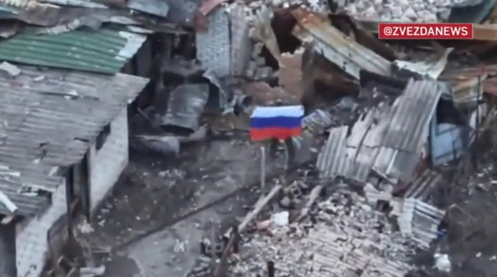 Sau khi kiểm soát Zakotnoye, RFAF đánh bật quân Ukraine khỏi các điểm cao ở phía nam khu định cư và tiến dọc theo một trong những khe núi. Trên tuyến Zakotnoye - Reznikovka, họ cũng có những thắng lợi cục bộ trên các vành đai rừng và gần khe núi Zhitkov.