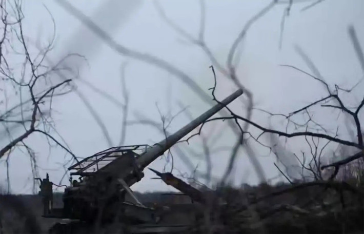 Những lợi thế cho AFU đã được mô tả ở trên, trong khi đối với RFAF, ngôi làng này mang lại cơ hội tiếp cận được tuyến đường tiếp tế hậu cần, cho nhóm quân Ukraine đồn trú ở Konstantinovka, thông qua vùng đồng bằng của khe núi Lozovaya rộng lớn.