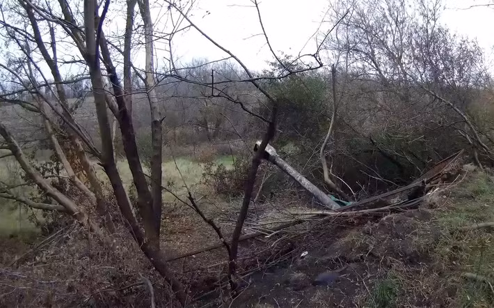 Từ phía nam, lực lượng Moscow đang tiến về Grishino và Novosergeyevka, phía bắc làng Kotlino, chỉ còn một cứ điểm của AFU cần xử lý trong một vành đai rừng, trước khi RFAF đến được đường sắt và đường bộ dẫn đến thành phố Pavlograd ở tỉnh Dnipropetrovsk. (nguồn ảnh Military Review, Ukrinform, RIA Novosti).