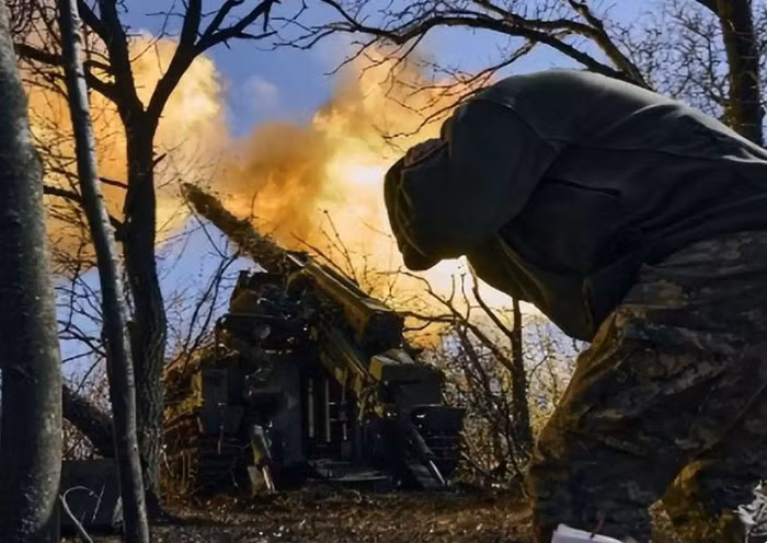 Viện Nghiên cứu Chiến tranh Mỹ (ISW), viết rằng khu vực này của mặt trận đang ngày càng trở nên ác liệt, trong bối cảnh nỗ lực của Nga nhằm giành quyền kiểm soát cụm đô thị Slavyansk-Kramatorsk - một điểm nút quan trọng trong hệ thống phòng thủ của Ukraine ở phía bắc Donbass.