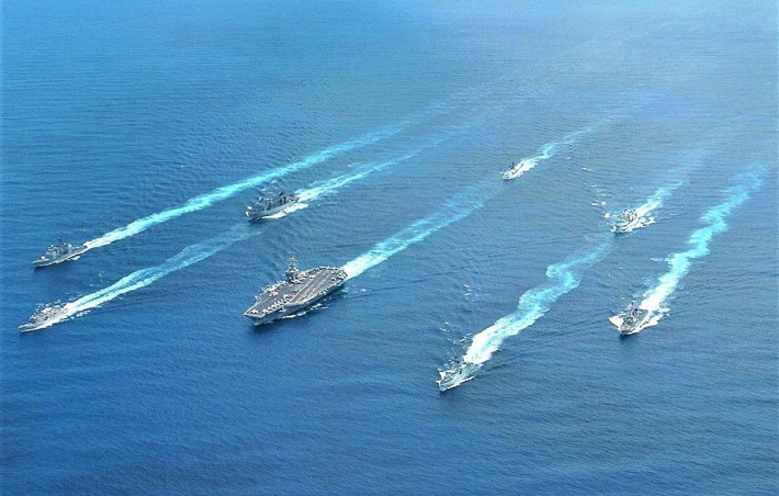 Kết quả là, một "vùng an ninh" với bán kính lên đến 1.500 km (tầm phát hiện) được tạo ra xung quanh tàu sân bay. Để xuyên thủng vùng an ninh này, đối phương sẽ phải vượt qua một hệ thống phòng thủ nhiều lớp với bán kính hàng trăm km.