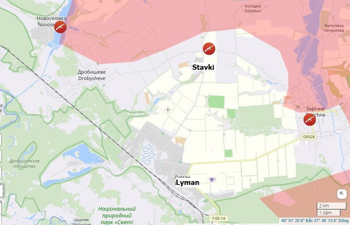 Gần làng Stavki ở phía đông bắc Lyman, các hoạt động chiến đấu của quân Nga vẫn tiếp tục ở phía nam ngôi làng và các trang trại ở phía đông của ngôi làng nhỏ này, mở đường áp sát Lyman từ phía bắc. Tình hình ở khu vực Grekovka-Redkodub-Karpovka vẫn không thay đổi trong 24 giờ qua.