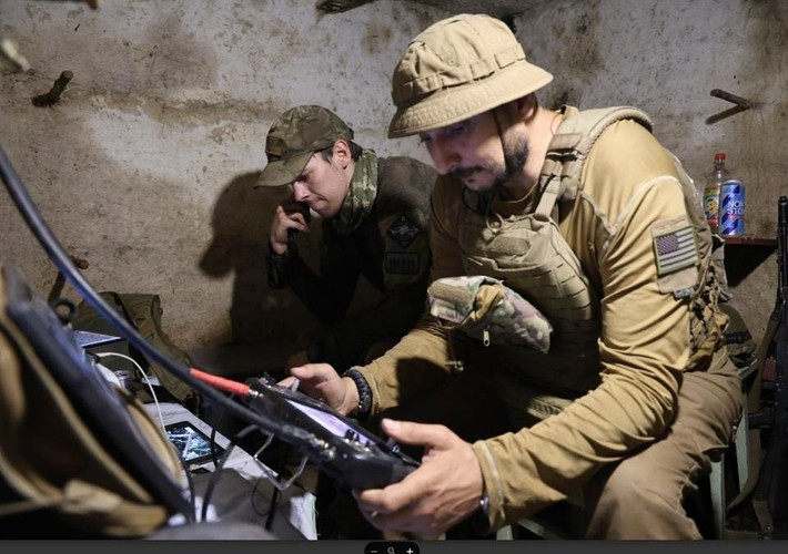 Lữ đoàn Kholodnyi Yar số 93 của AFU, đã tái chiếm được các làng Hruzke và Vesele, ở đầu mỏm nhô ra với sự hỗ trợ từ trinh sát, pháo binh và UAV. Họ còn sử dụng phương tiện mặt đất không người lái gắn súng máy để tập kích vào vị trí Nga, giúp củng cố đà phản công.