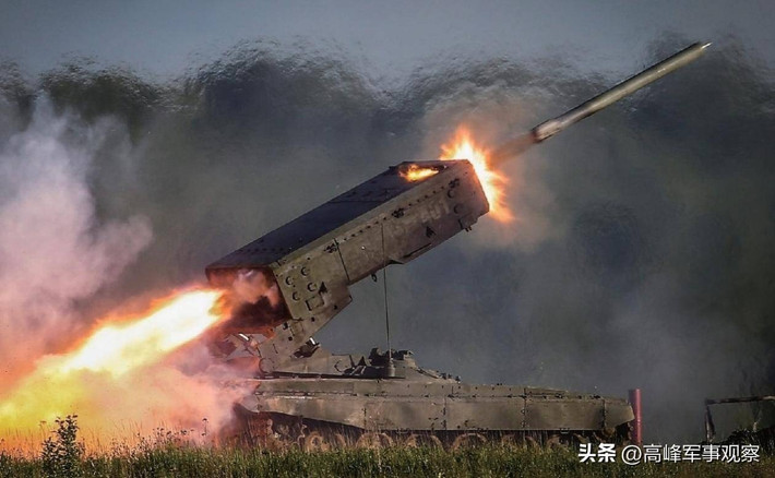 Với những hành động này, RFAF đang cố gắng bao vây vùng lõi trong hệ thống phòng thủ của Pokrovsk bao gồm các tòa nhà cao tầng ở cả hai bên đại lộ Shakhtostroiteley. Việc bắt đầu chiến dịch phá hủy hệ thống phòng thủ toàn diện của thành phố trùng với các sự kiện ở phía bắc, nơi Tập đoàn quân số 51 RFAF tiếp tục đẩy lùi các cuộc phản công mạnh mẽ của AFU, nhằm cắt đứt mũi nhọn tại Dobropolye.