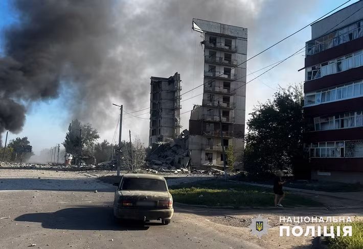 Ngoài ra, Pokrovsk là một thành phố sản xuất than lớn ở miền đông Ukraine; việc kiểm soát nó không chỉ đóng vai trò quan trọng trong việc đảm bảo an ninh tài nguyên trong thời chiến, mà còn đặt nền tảng cho công cuộc tái thiết hậu chiến và quản lý khu vực.