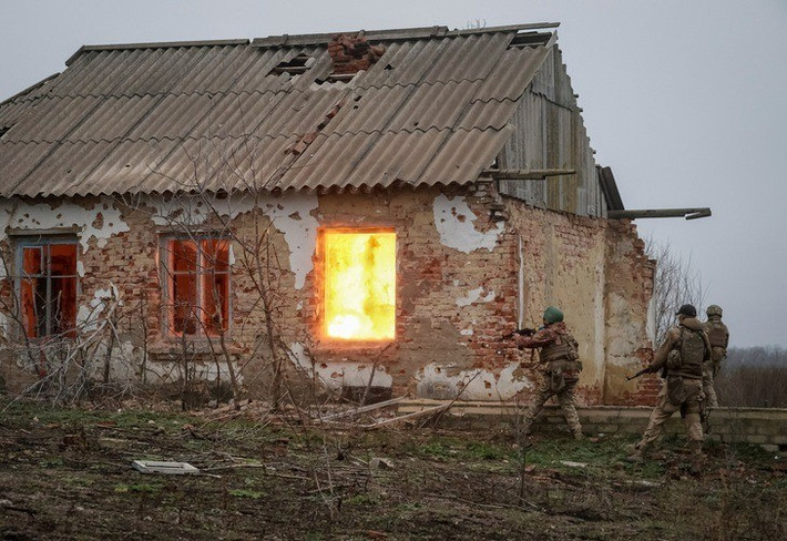 Thông tin về việc Nga kiểm soát Pokrovsk đã gây nên sự tranh cãi dữ dội. Vậy ý nghĩa thực sự của Pokrovsk, nơi mà Tổng thống Zelensky mô tả là RFAF đã phải huy động tới 150.000 quân để tấn công là gì? Vậy việc chiếm được nơi này sẽ định hình lại diễn biến của xung đột Nga-Ukraine như thế nào?