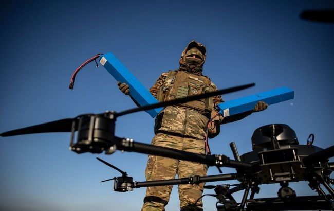 Sự hiện diện liên tục của UAV trên chiến trường cũng sẽ gây khó khăn cho việc sơ tán quân tấn công bị thương của Nga đến các trạm điều trị dã chiến, khiến cho nhân viên quân y và đội cứu hộ của Nga, càng khó tiếp cận chiến trường hơn.