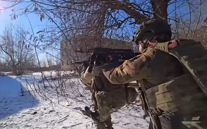 Dự kiến ​​quân Nga sẽ tiến đến Zaporizhzhia trước khi mùa đông kết thúc. Tuy nhiên, hiện chưa có dự báo nào về khả năng xảy ra chiến tranh đô thị. Zaporizhzhia là một thành phố rất lớn, nằm trên cả hai bờ sông Dnieper. RFAF cũng chưa chiếm được thủ phủ thành phố nào, ngoại trừ Kherson, thành phố mà họ đã chiếm, nhưng phải rút lui trước cuộc phản công của AFU vào tháng 10/2022.