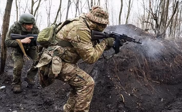 Các thông tin trực tiếp từ chiến trường Pokrovsk, cho thấy Bộ Tổng tham mưu AFU, vẫn đang tiếp tục nỗ lực phá vỡ vòng vây của khu vực Pokrovsk-Myrnohrad bằng các cuộc phản công. Đồng thời, ngay cả Kiev cũng thừa nhận rằng lực lượng của họ tại đây đang dần suy yếu và thiếu quân tiếp viện, do mặt trận đang bị chia cắt ở một số khu vực.