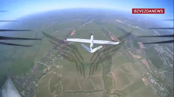 Tập đoàn quân 2 cũng được hỗ trợ bởi các phân đội UAV thuộc Lữ đoàn Đặc nhiệm 14 Rubicon, trực thuộc Bộ Tổng tham mưu RFAF. Các đơn vị Rubicon thực hiện 100-150 cuộc không kích mỗi ngày bằng UAV FPV.