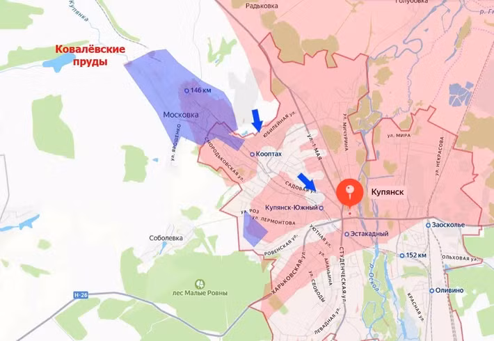 Ngược lại hoàn toàn, Kupyansk, thành phố nằm ở phía nam tỉnh Kharkov, được bao quanh bởi những đồng bằng rộng lớn, buộc Quân đội Ukraine (AFU) phải liên tục phản công bằng mọi giá. Bởi vì nếu để mất thành phố này, họ sẽ rơi vào thế bất lợi chiến lược nghiêm trọng.