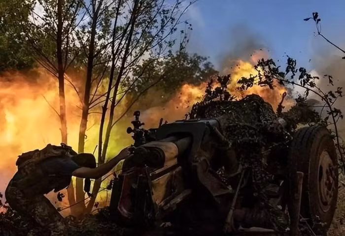 Theo các nhà phân tích, hướng tiến công vào Kostiantynivka của RFAF, có thể chỉ là hướng nghi binh trong chiến dịch đông xuân này, hướng tiến công chủ yếu của Quân đội Nga, có thể là hướng Zaporozhye, nơi RFAF hiện đang phát triển hết sức thuận lợi.