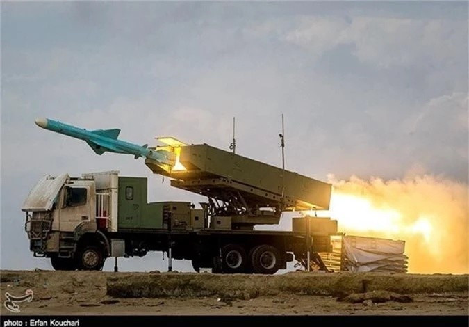 Caitlin Talmadge, giáo sư tại Viện Công nghệ Massachusetts (MIT), chuyên nghiên cứu về an ninh vùng Vịnh, cho biết: "Người Iran đã nghiên cứu rất kỹ về cách tận dụng lợi thế địa lý và phát triển những vũ khí phù hợp.