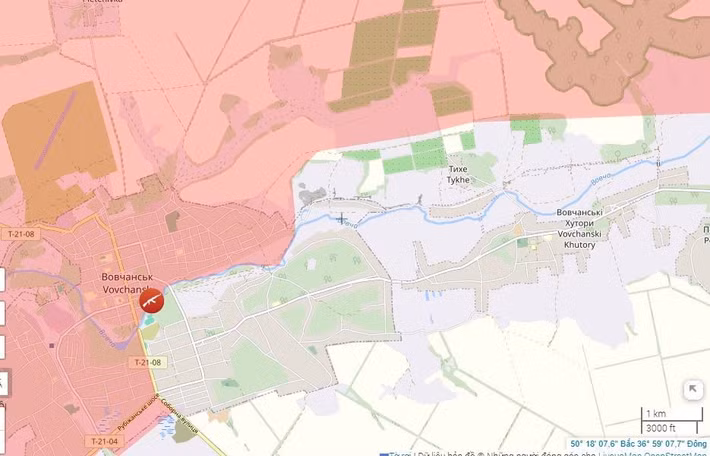 Kênh Rybar của Nga bình luận về tình hình: "Những thành công đáng chú ý ở phía đông Volchansk. Các đơn vị RFAF cuối cùng đã kiểm soát hoàn toàn bờ bắc sông Vovcha, nằm giữa Volchansk và Tikhe, khi các nhóm tấn công thuộc Lữ đoàn bộ binh cơ giới độc lập số 136 RFAF, đánh bật quân Ukraine ra khỏi Tykhe và tiến đến cây cầu bị phá hủy ở Volchanskiye Khutor. Cuộc tấn công ở ngoại ô phía tây Volchansk đã giúp quân Nga tiến xa hơn so với cuộc tấn công một năm trước".