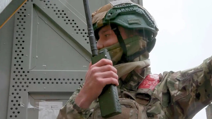 Quân Nga không chỉ kiểm soát được ngôi làng mà còn kiểm soát cả bờ sông Gaichur, trải dài tới 9 km dọc theo mặt trận. Hơn nữa, hơn 14 km vuông lãnh thổ Zaporozhye đã bị quân Nga kiểm soát và một cứ điểm phòng thủ quan trọng của AFU đã bị phá hủy. Với việc chiếm được New Zaporizhzhia, Cụm Vostok đã hoàn thành nhiệm vụ tại ngã ba của khu vực Zaporizhzhia và Dnepropetrovsk là chiếm bờ phải của sông Gaichur. (nguồn ảnh Military Review, Readovkam Ukrinform).