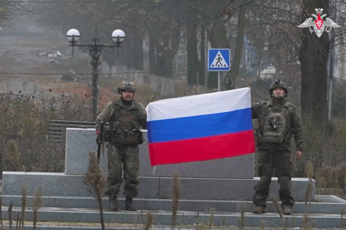 Tuy nhiên, trận đánh này đã có một bước ngoặt đáng kinh ngạc, khiến nhiều phóng viên chiến trường Nga vô cùng tức giận; hoàn toàn bối rối không hiểu tại sao đoàn xe cơ giới của các lữ đoàn thủy quân lục chiến RFAF, lại được điều đến một nơi gần như là "vùng chết".